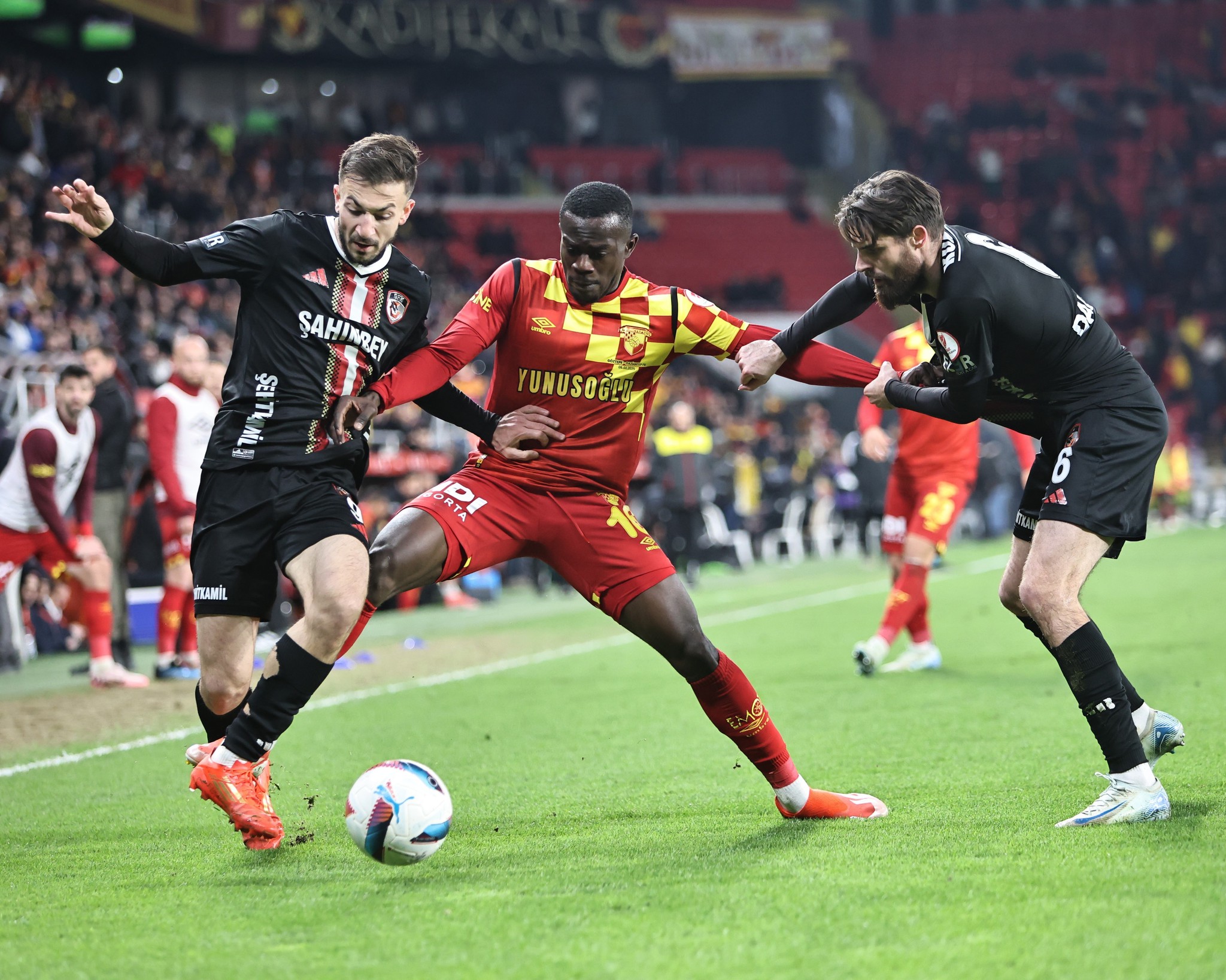 Galatasaray transferde fiyat artırdı! İşte o gelişme