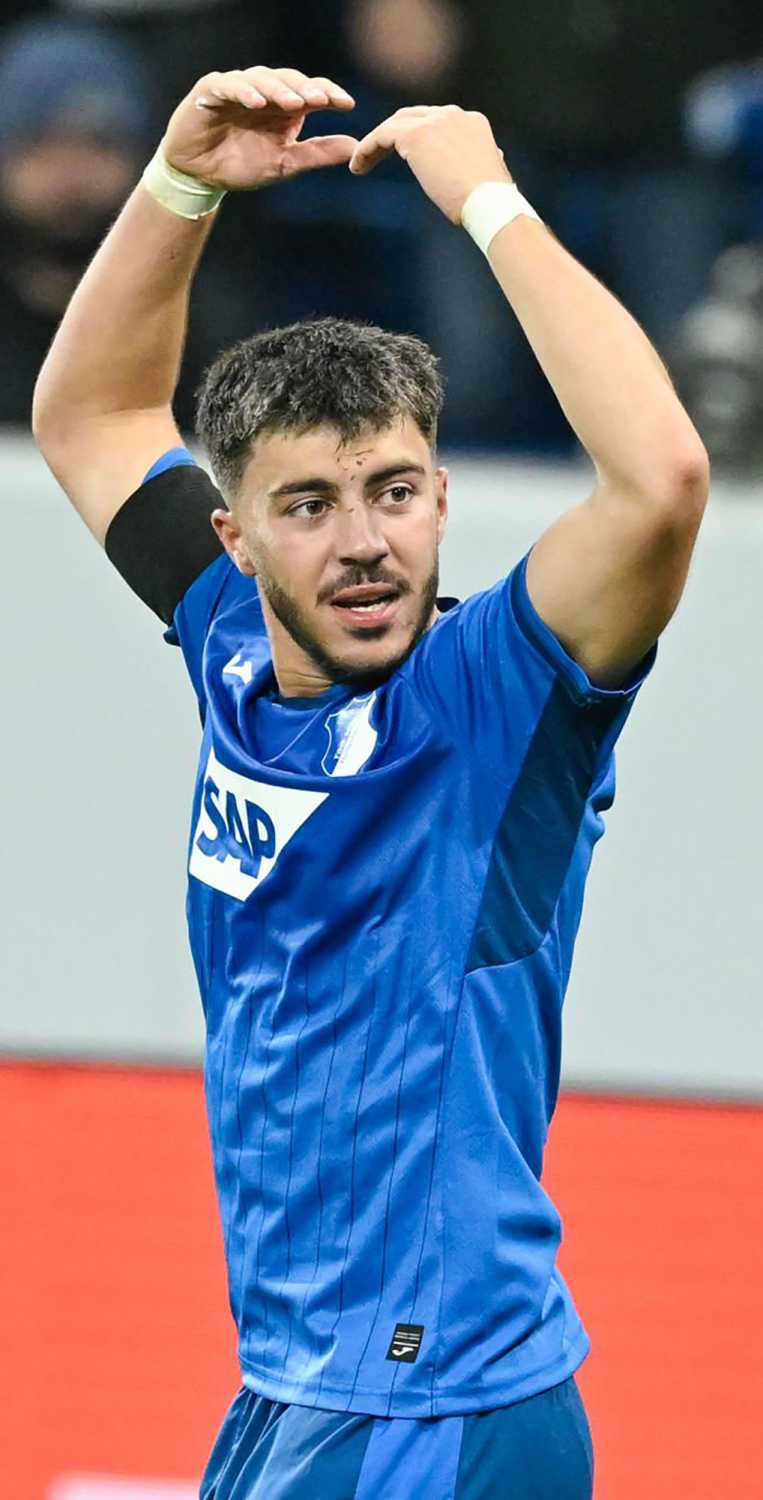 Galatasaray Yönetimi’nden taraftarlara yeni yıl hediyesi!