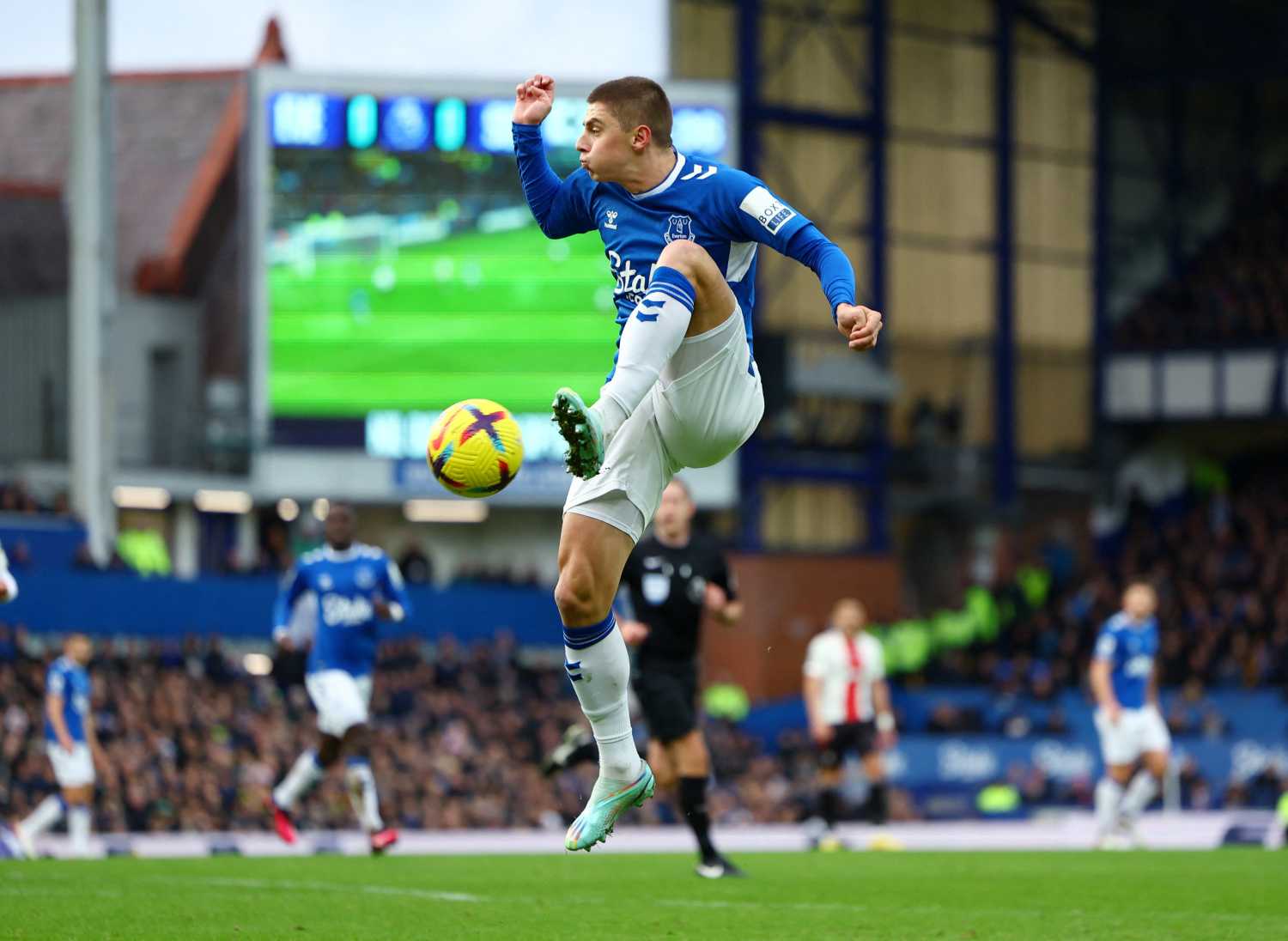 Galatasaray’dan sürpriz transfer hamlesi! Bundesliga ekipleri de peşinde