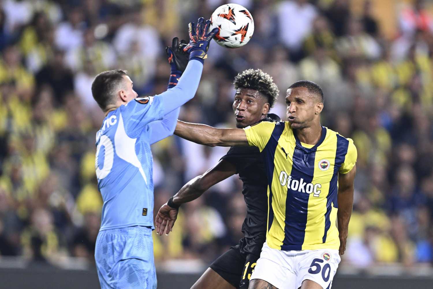 Fenerbahçe’nin yıldızına Serie A’dan 4 talip birden!