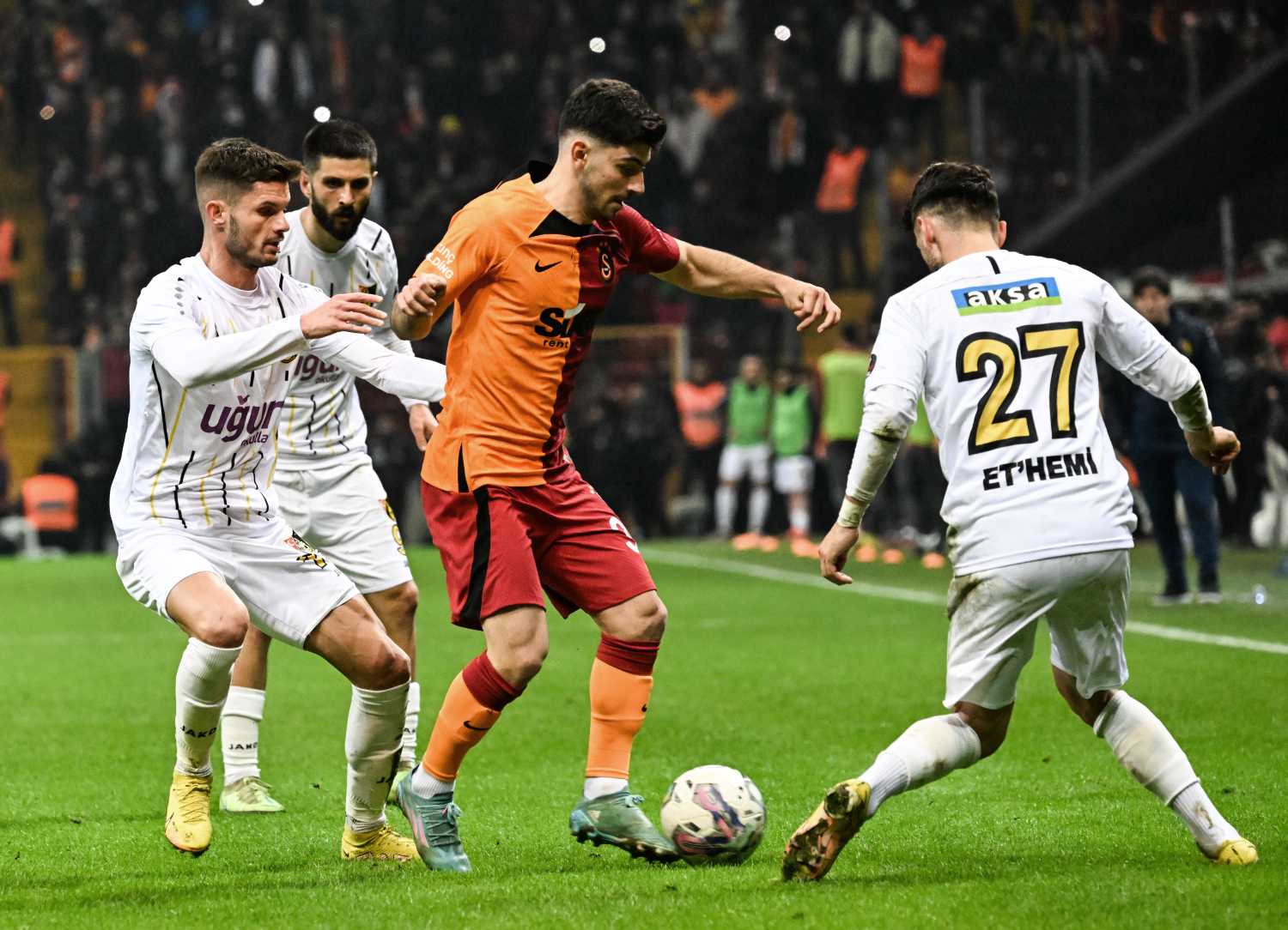 Yusuf Demir’den Galatasaray’ı şoke eden istek!