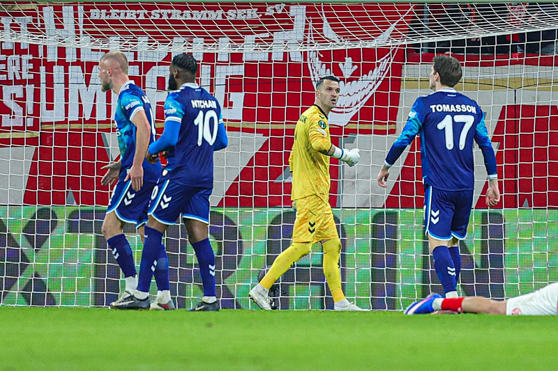 Usta yazarlardan flaş yorum! Turkcell Süper Kupa’da finalin adı...