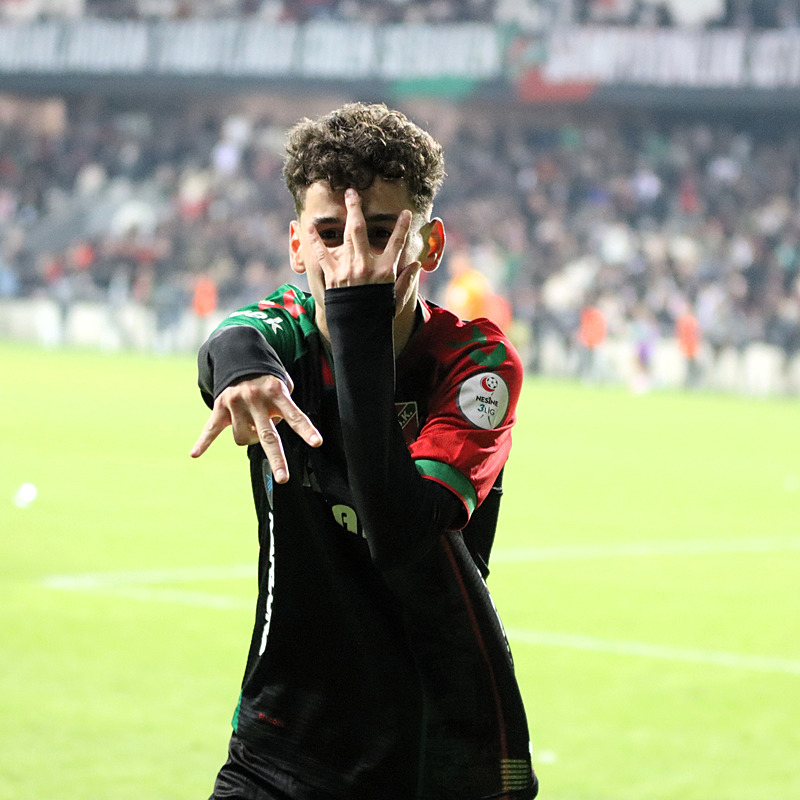 Fenerbahçe’ye 3. Lig’den gençlik aşısı: Adem Yeşilyurt!