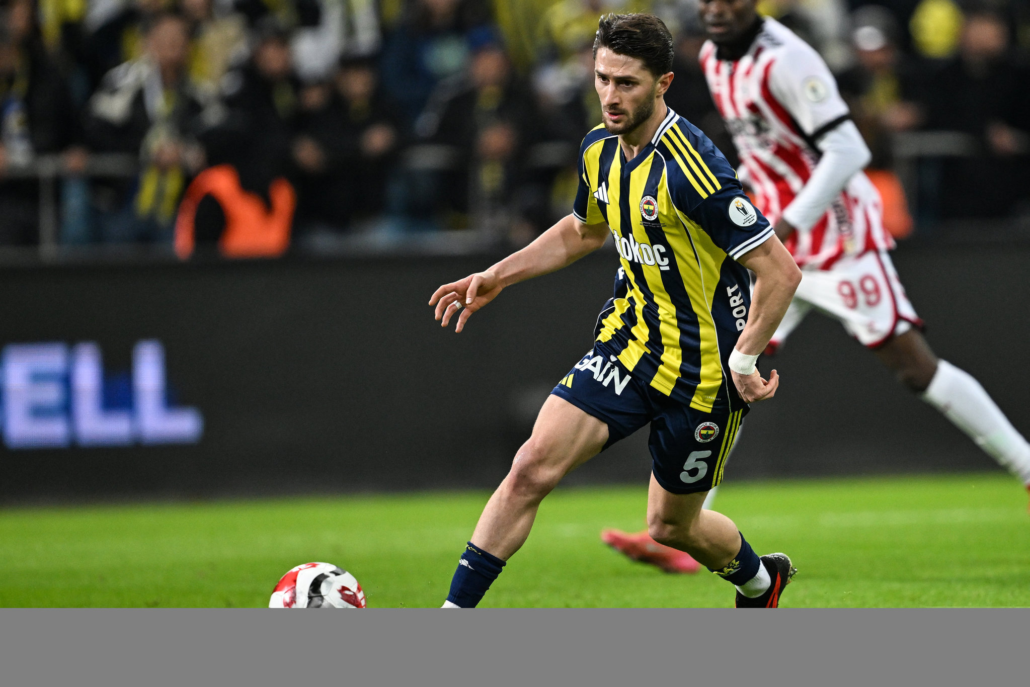 Fenerbahçe’de İsmail Yüksek kararı! Takımdan ayrılacak mı?