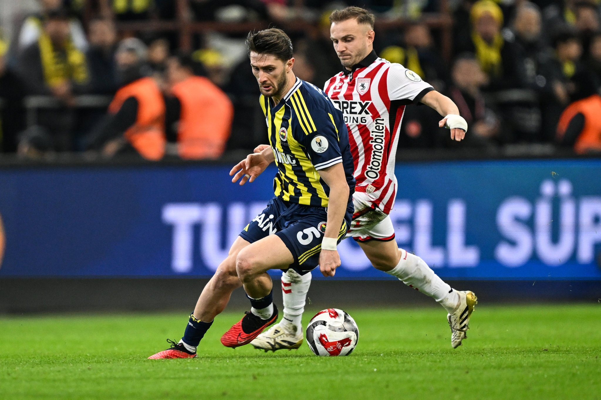 Fenerbahçe’de İsmail Yüksek kararı! Takımdan ayrılacak mı?