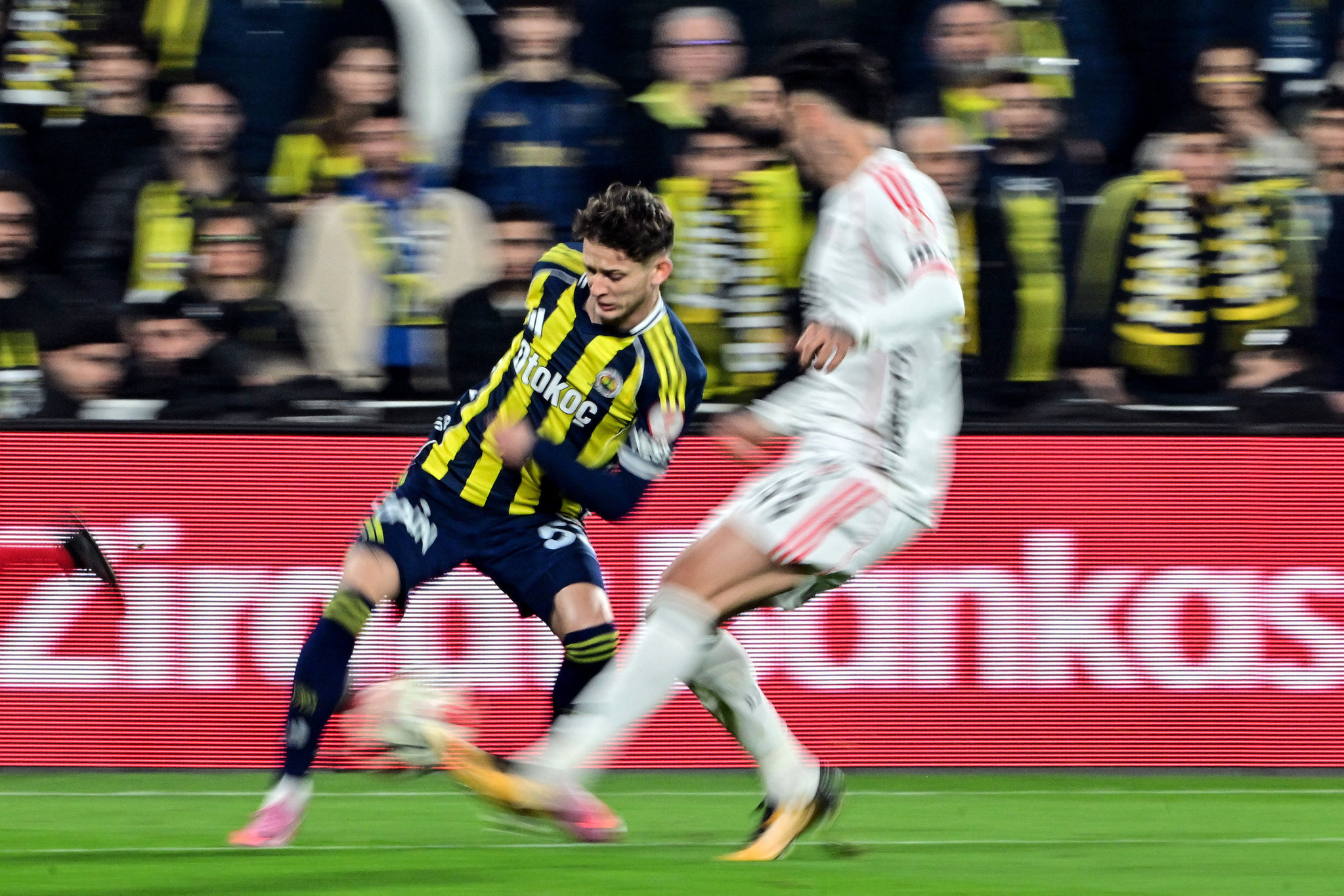 Transfer söylentilerine flaş iddia: Sebastian Szymanski...