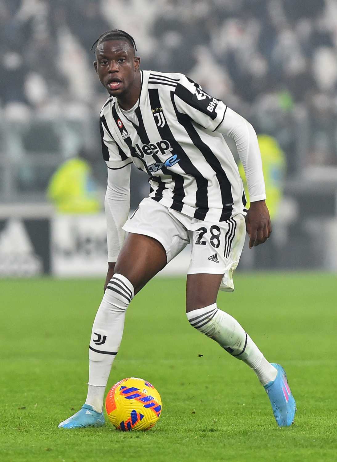 Galatasaray’dan transferde ters köşe! Yeni orta saha...