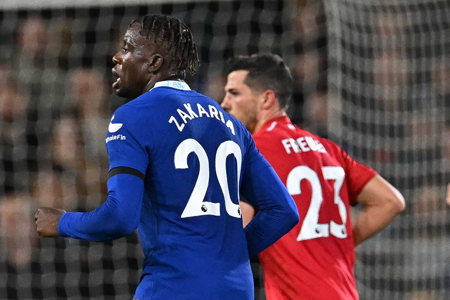 Galatasaray’dan transferde ters köşe! Yeni orta saha...