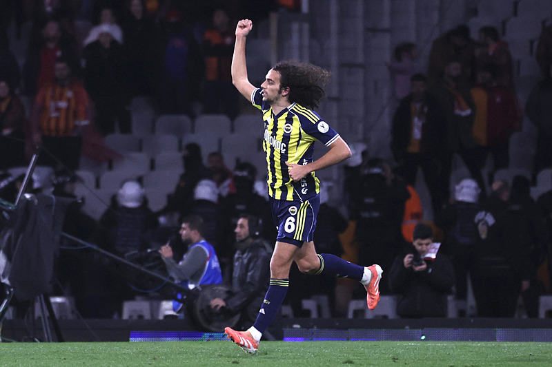 Selçuk Şahin’den flaş Guendouzi eleştirisi! Süper Kupa’da iyi bir maç oynadı ama...