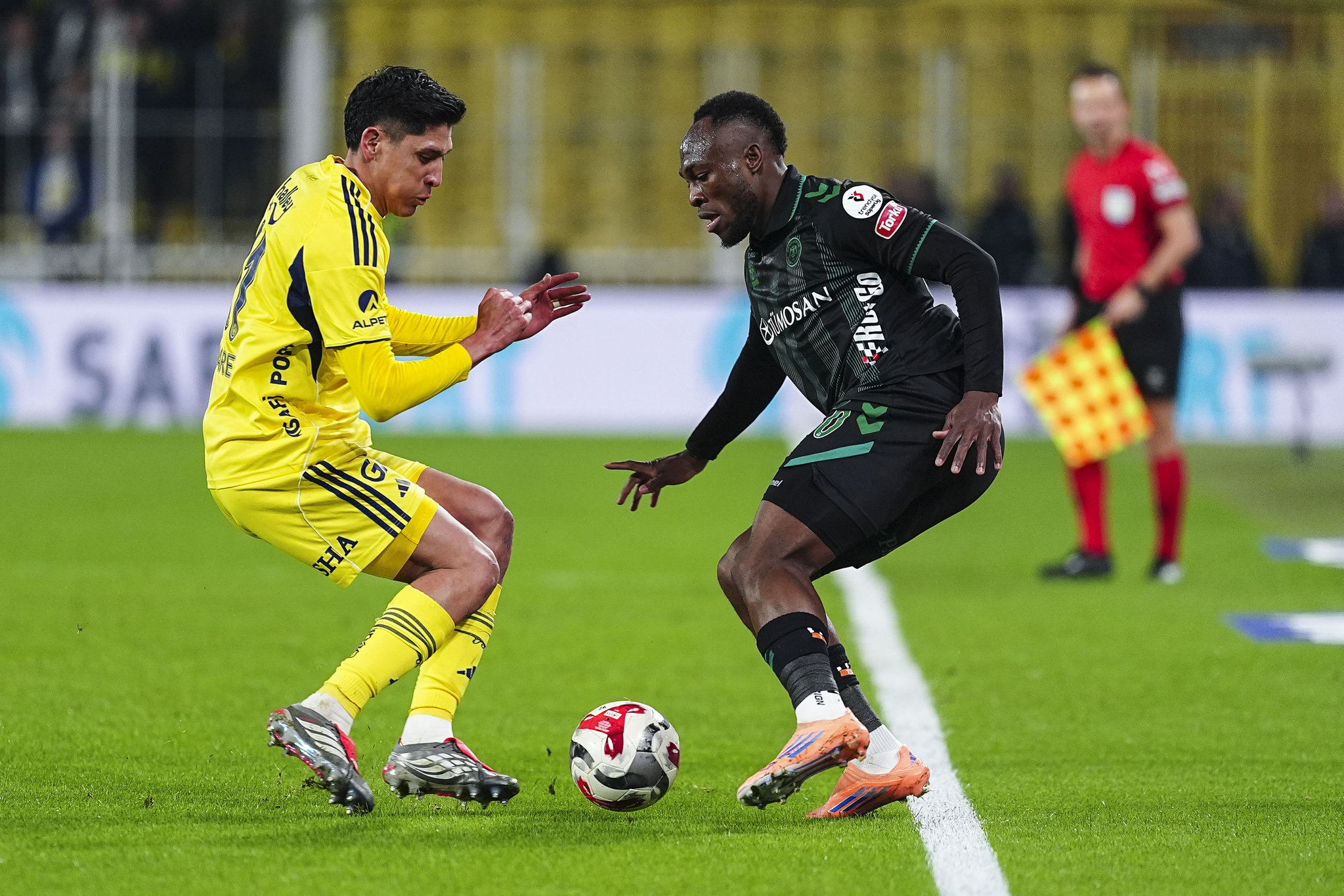 Fenerbahçe’nin yıldızına ülkesinden teklif! Bu sezon takıma katılmıştı!