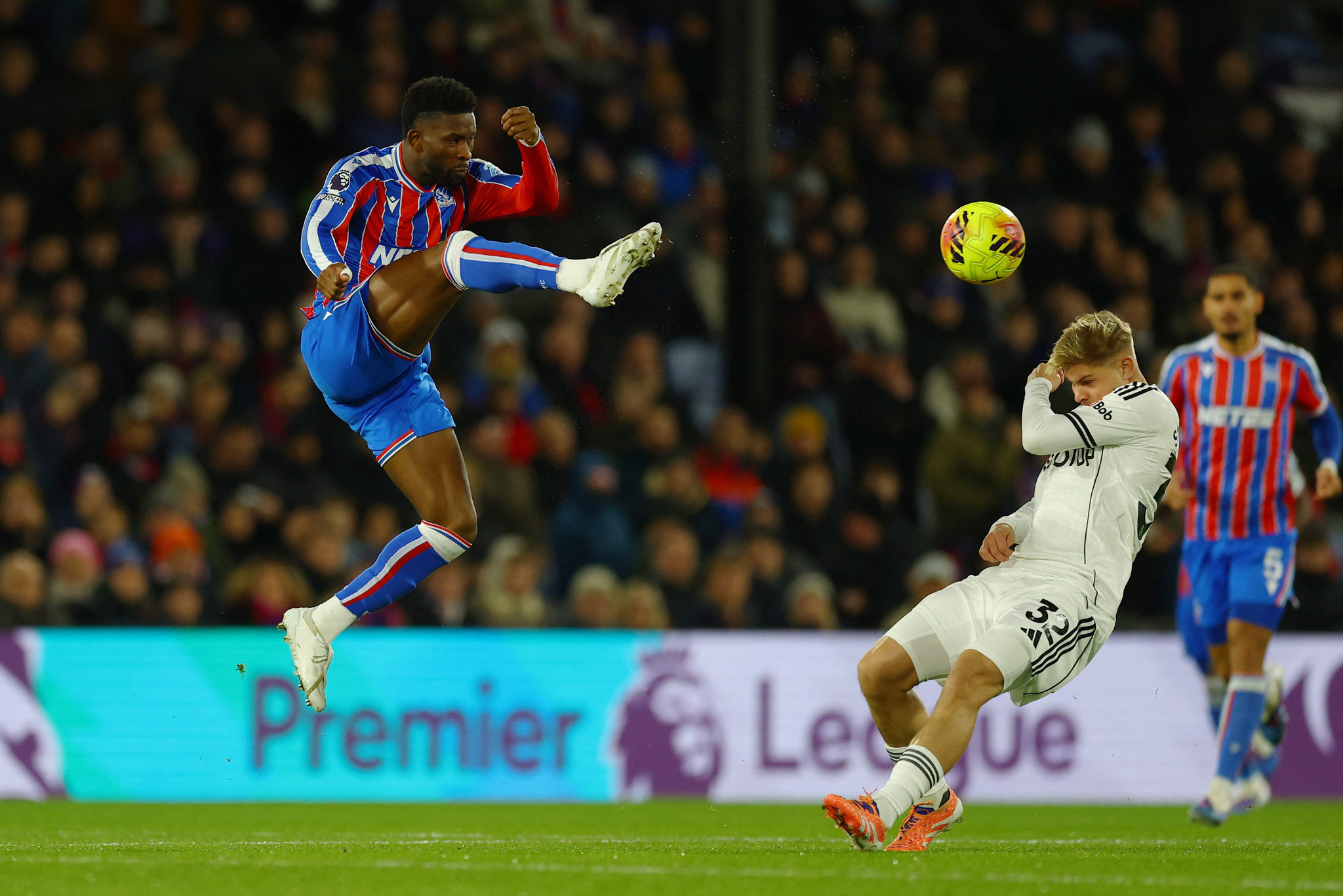 Galatasaray’ın yeni yıldızı Davinson Sanchez’den! İşte o isim