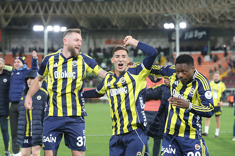 Fenerbahçe’den golcü transferinde yeni aday! Sezon başında 57 milyon euro ödediler