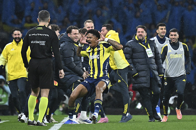Oosterwolde’ye Premier Lig’den teklif yağmuru! Fenerbahçe o rakamın altına satmayacak
