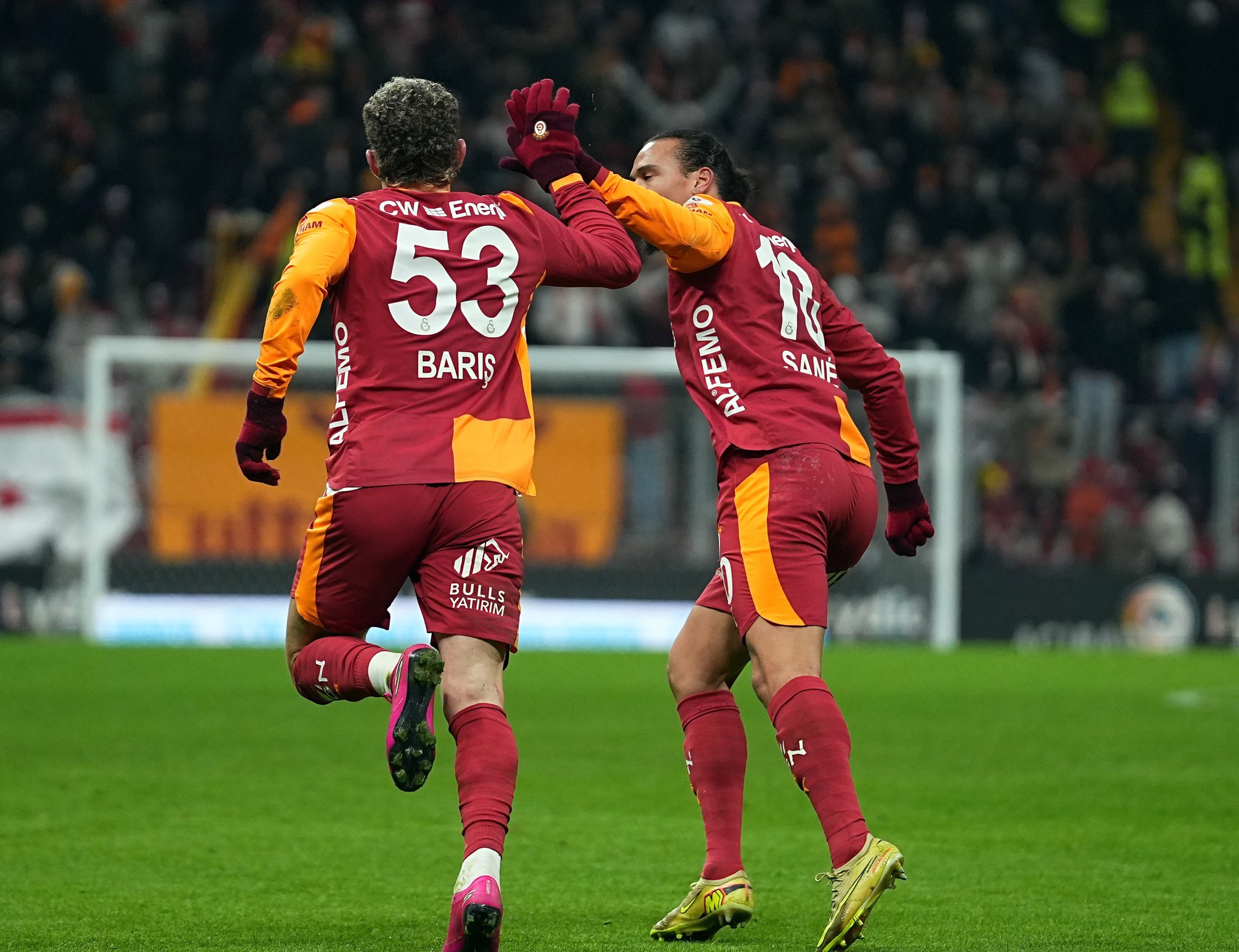 Galatasaray transferdeki sessizliğini o yıldızla bozuyor!