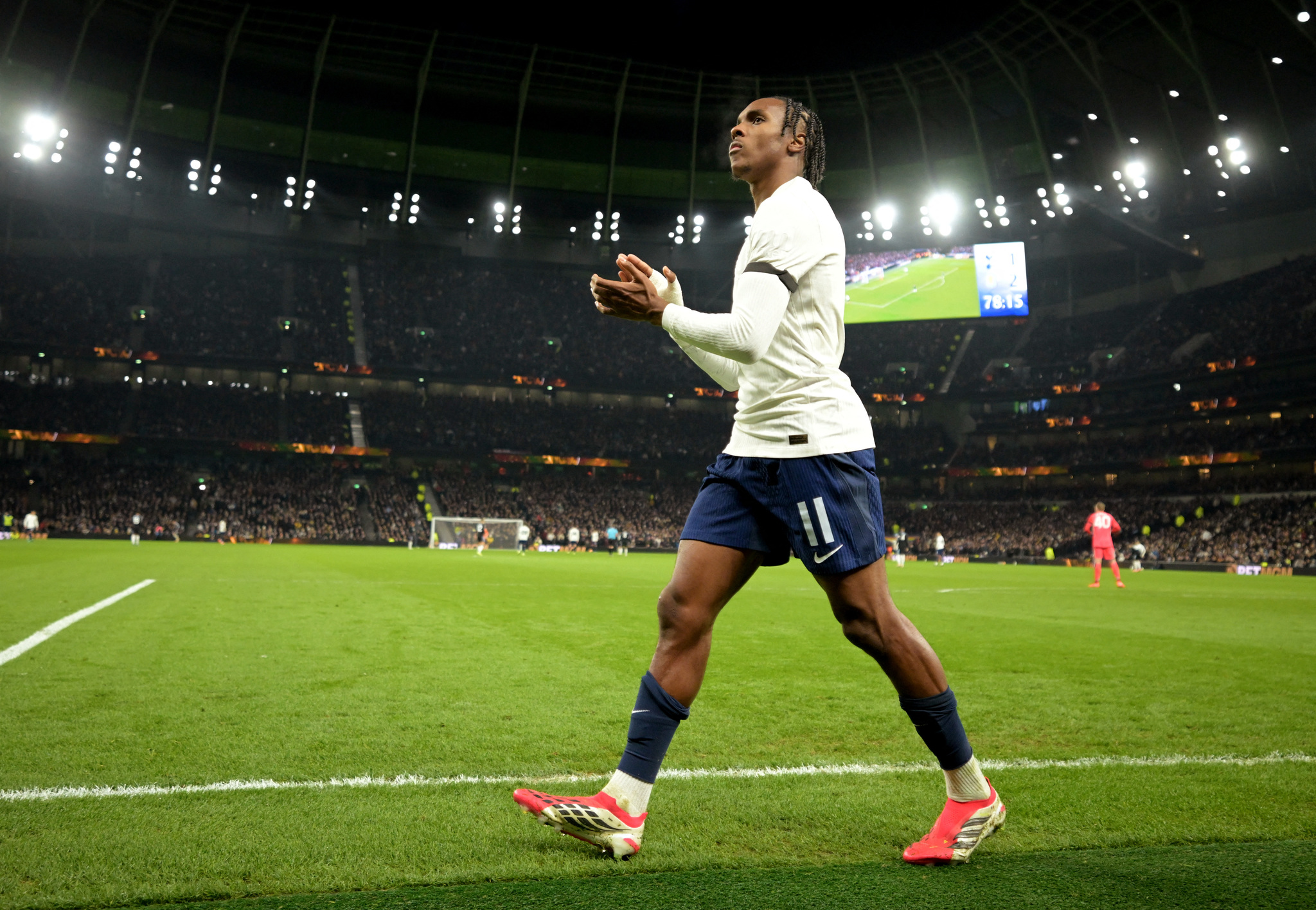 Fenerbahçe’den golcü transferinde ters köşe!