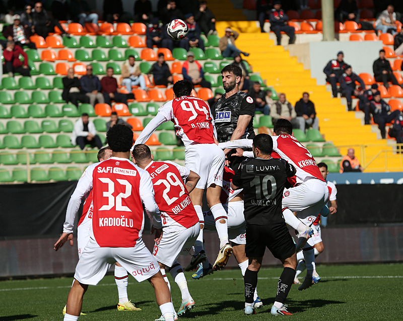 Fenerbahçe’den Alanya’ya transfer çıkarması! Galatasaray’ın da gündemindeydiler