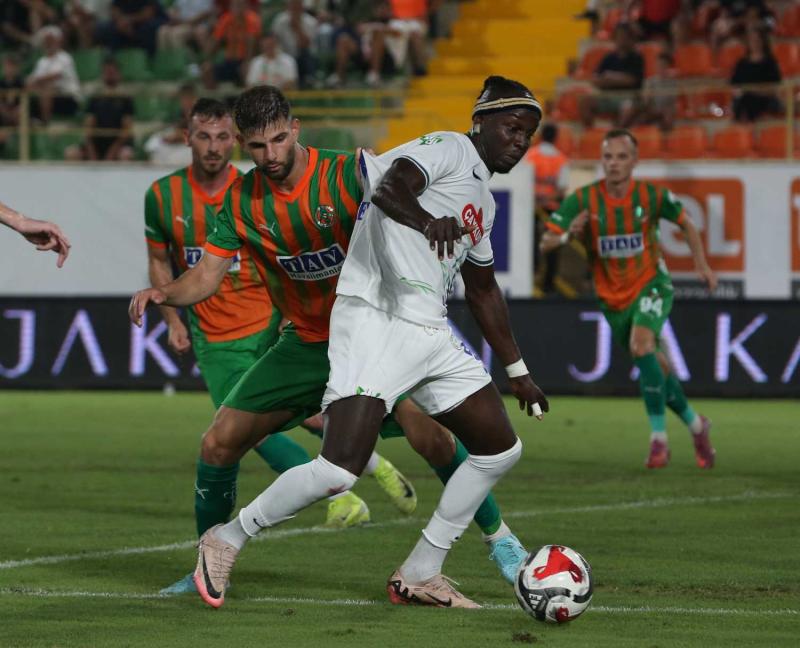 Fenerbahçe’den Alanya’ya transfer çıkarması! Galatasaray’ın da gündemindeydiler