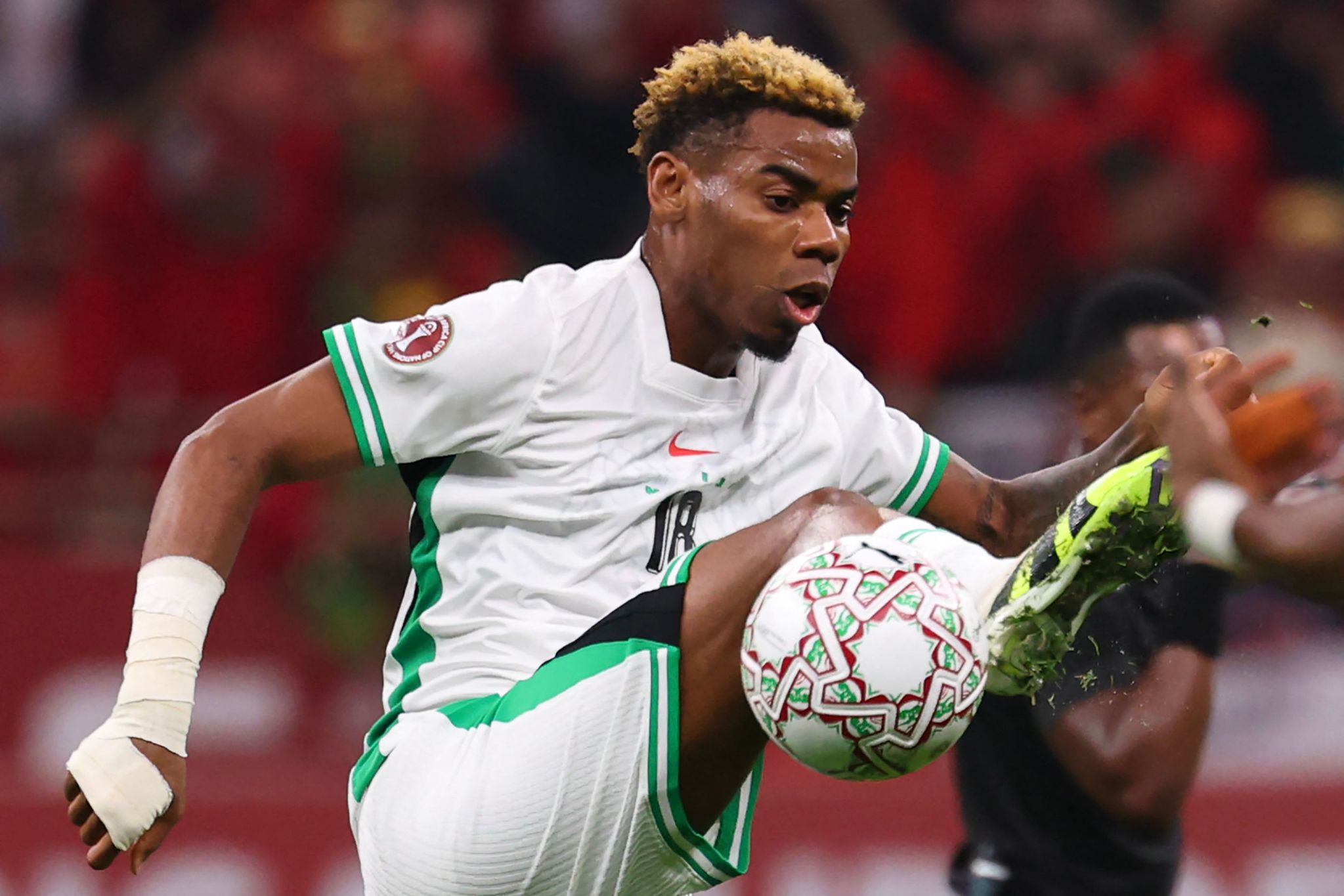 Galatasaray’da Onyedika’nın gelişi 2 isme bağlı!