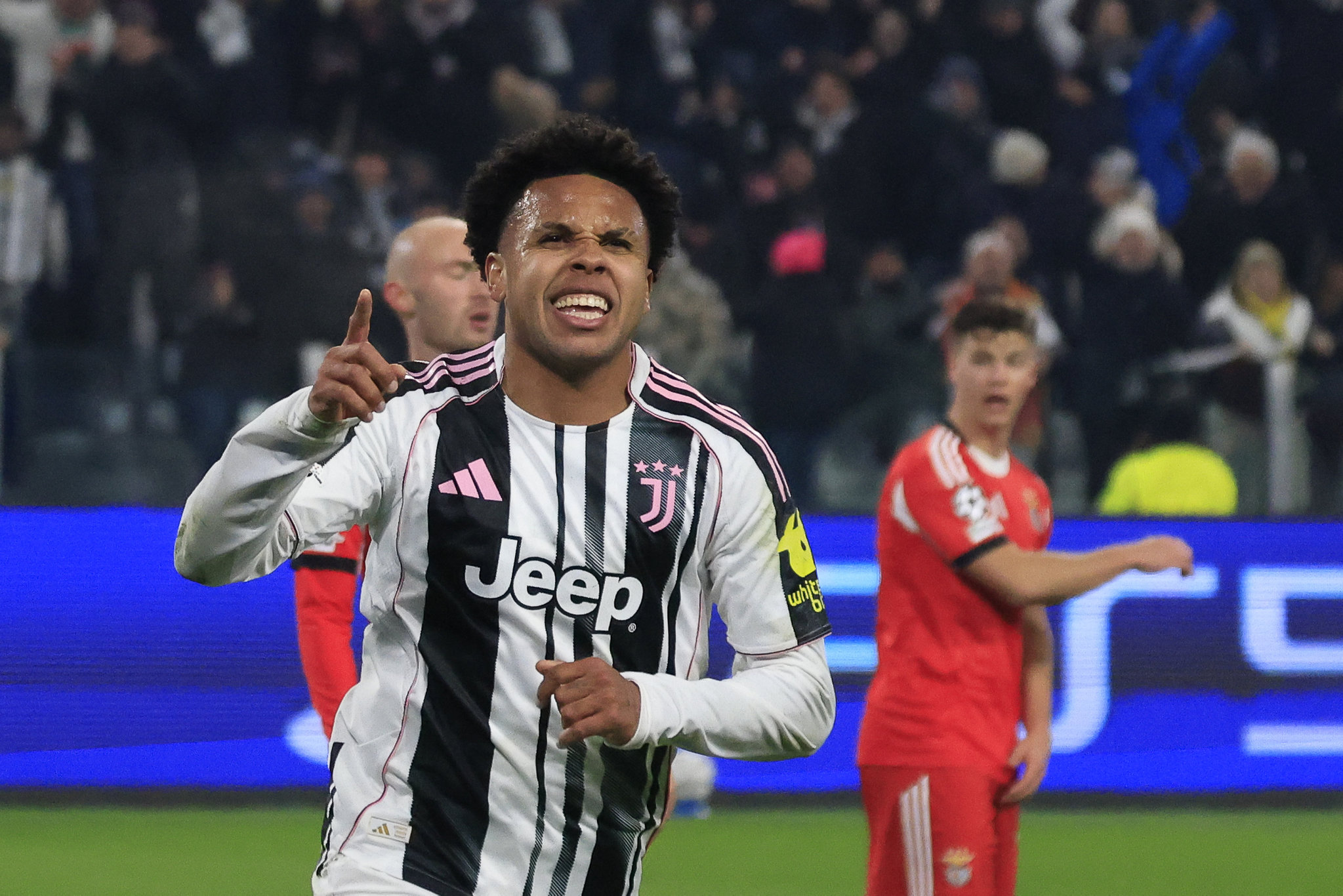 Fenerbahçe’den Beşiktaş’a dev transfer çalımı!