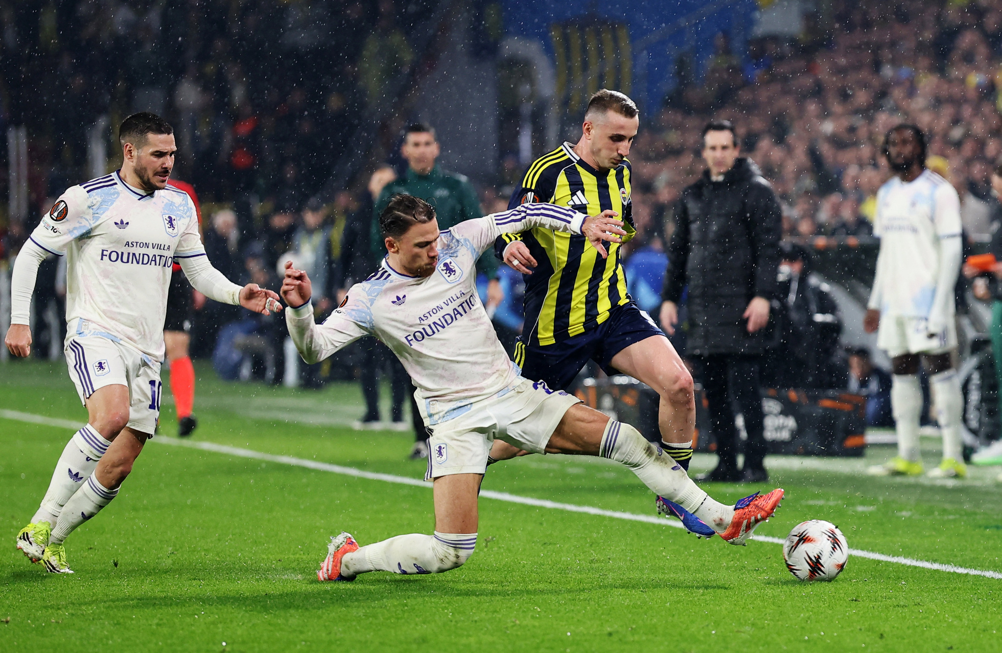 Fenerbahçe’den flaş Kerem Aktürkoğlu kararı!