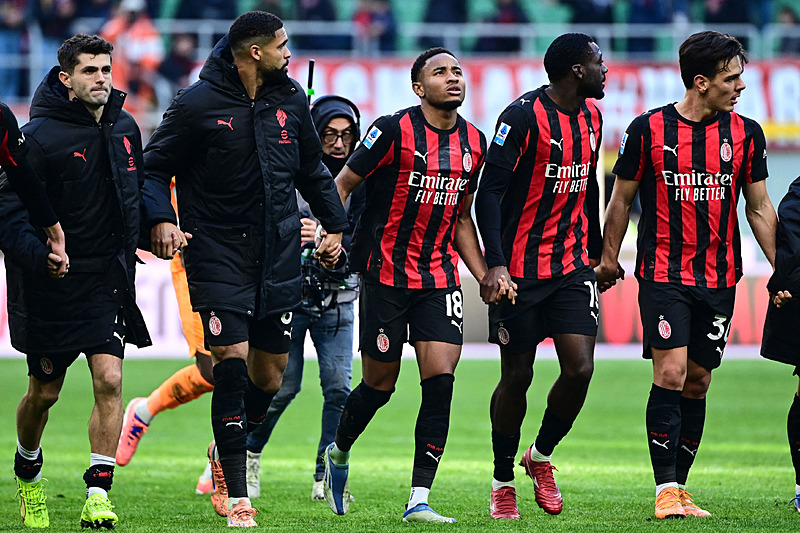 Fenerbahçe o yıldız için tekrar devrede! Galatasaray’ın da listesindeydi