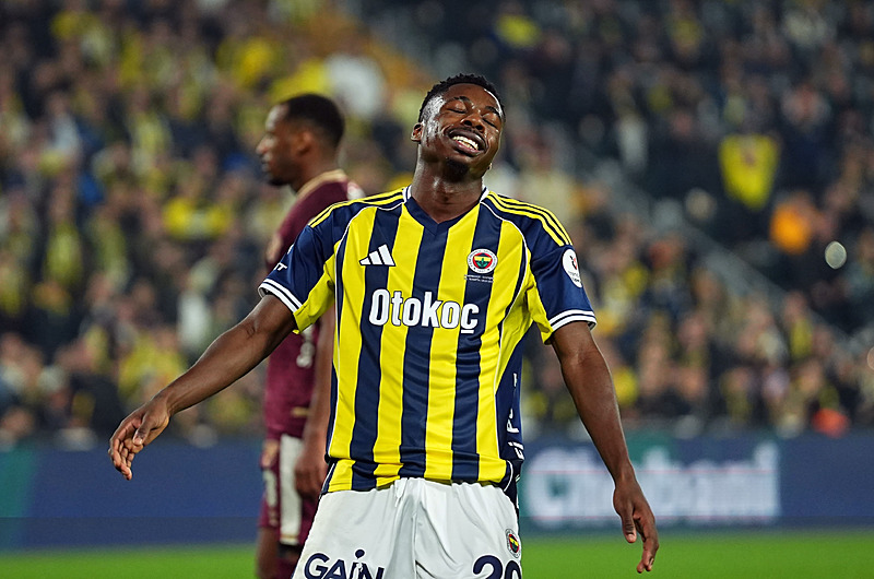 Fenerbahçe o yıldız için tekrar devrede! Galatasaray’ın da listesindeydi