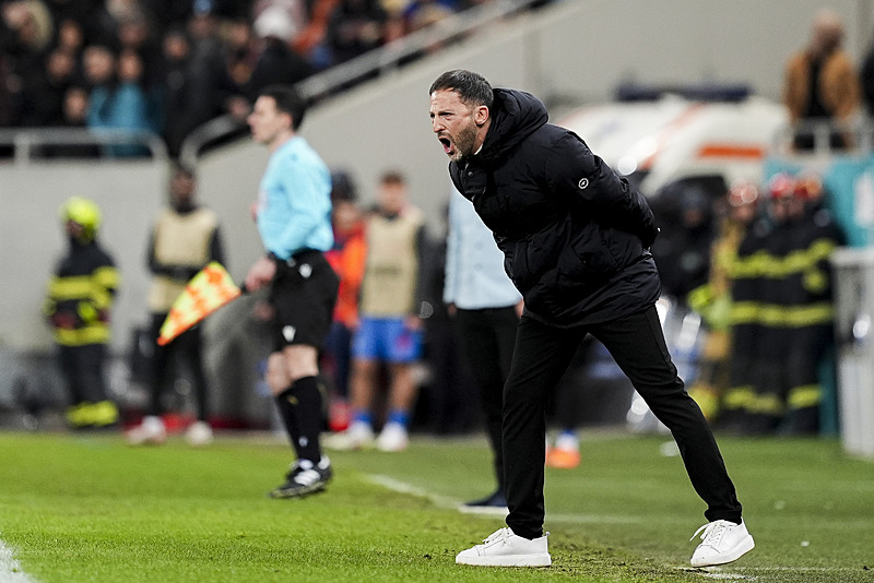 Fenerbahçe’den sürpriz transfer hamlesi! Teklifi böyle duyurdular