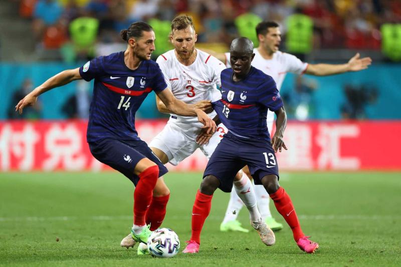 N’Golo Kante adım adım Fenerbahçe’ye! Transfer için kulübüne rest çekti