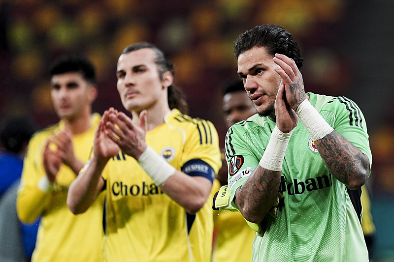 Hollanda devi Fenerbahçeli yıldızın peşinde! Transfer...