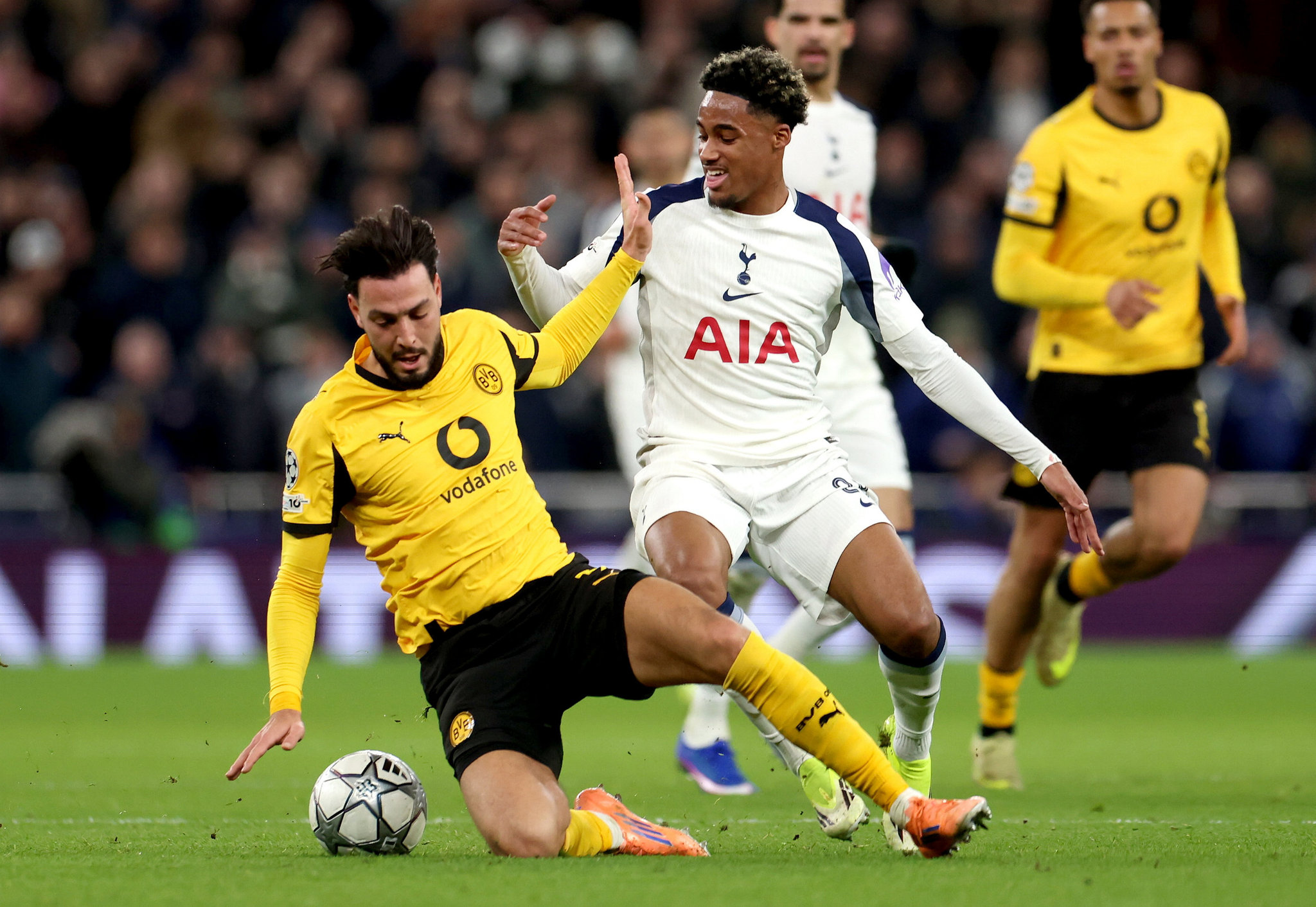 Galatasaray’dan savunmaya Ramy Bensebaini hamlesi!