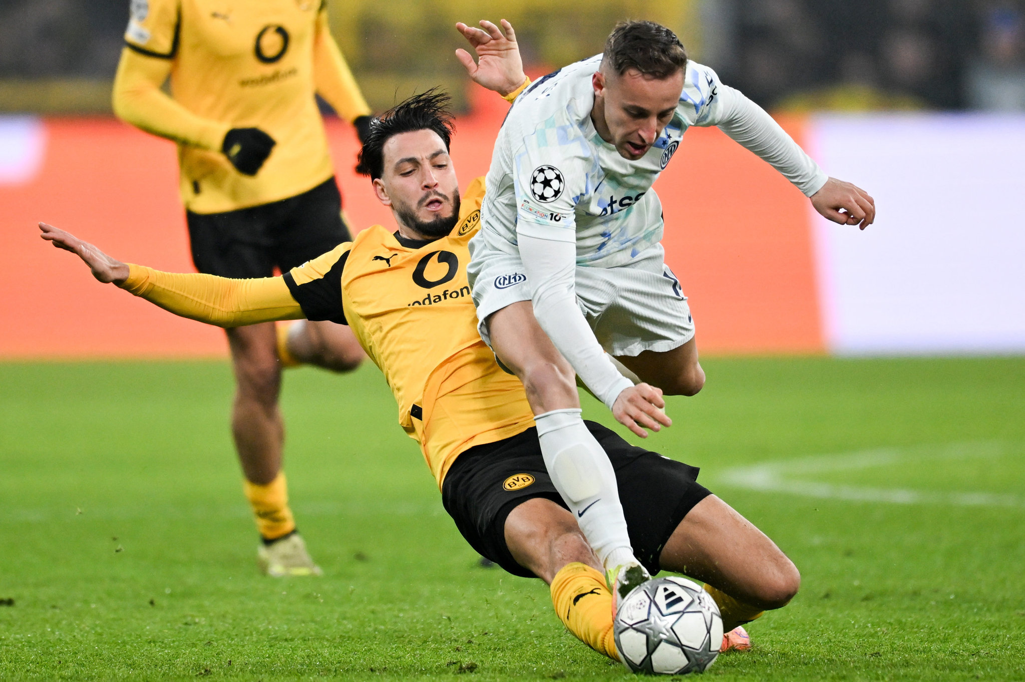 Galatasaray’dan savunmaya Ramy Bensebaini hamlesi!