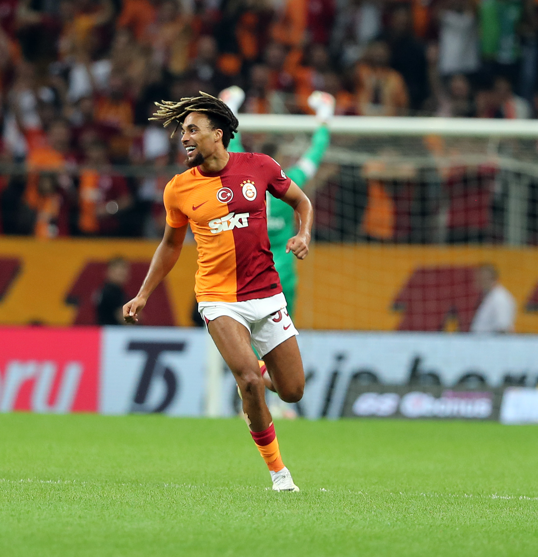 GALATASARAY HABERİ: Sacha Boey transferinde ilginç gerçek! Tam Napoli’ye gidecekken...