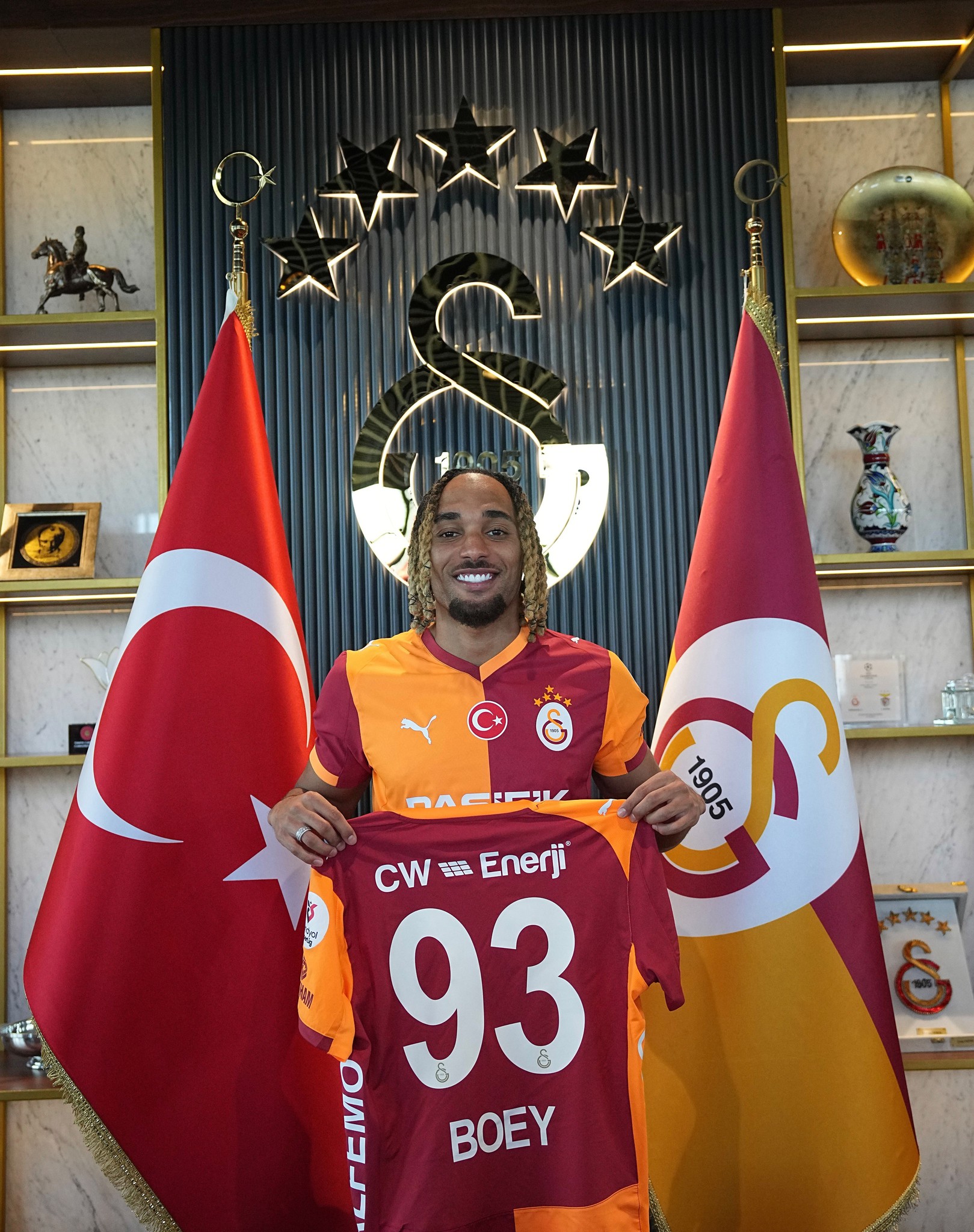 Galatasaray’ın transferini bitiremediği genç stoper ortaya çıktı! Cauan Barros...