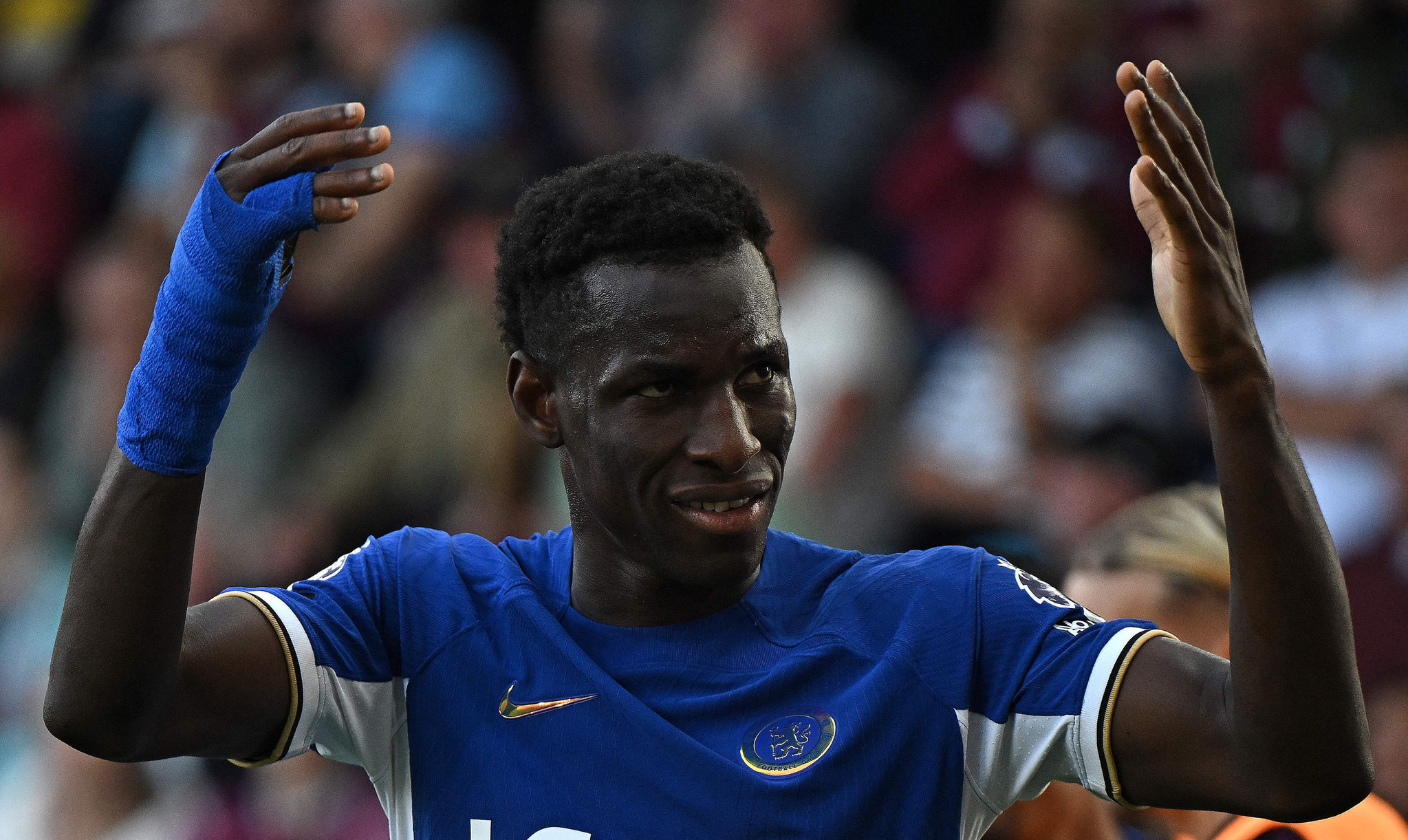 Fenerbahçe 45 milyon euro’luk santrforun peşinde! Resmi temas kuruldu