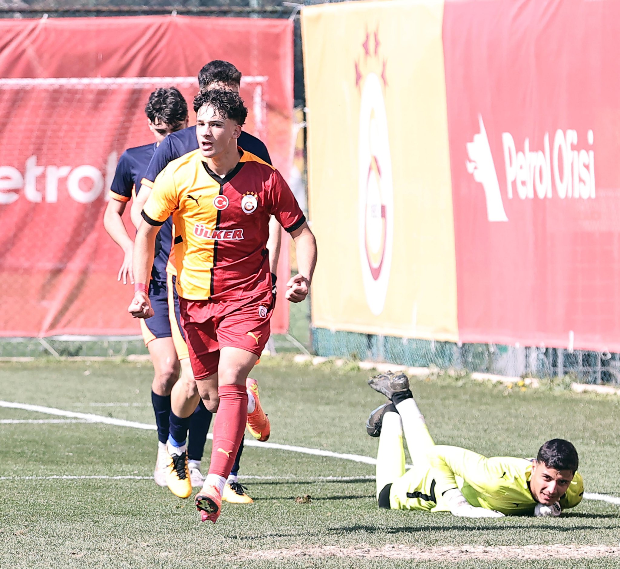 Galatasaray’da beklenmeyen ayrılık yakın!
