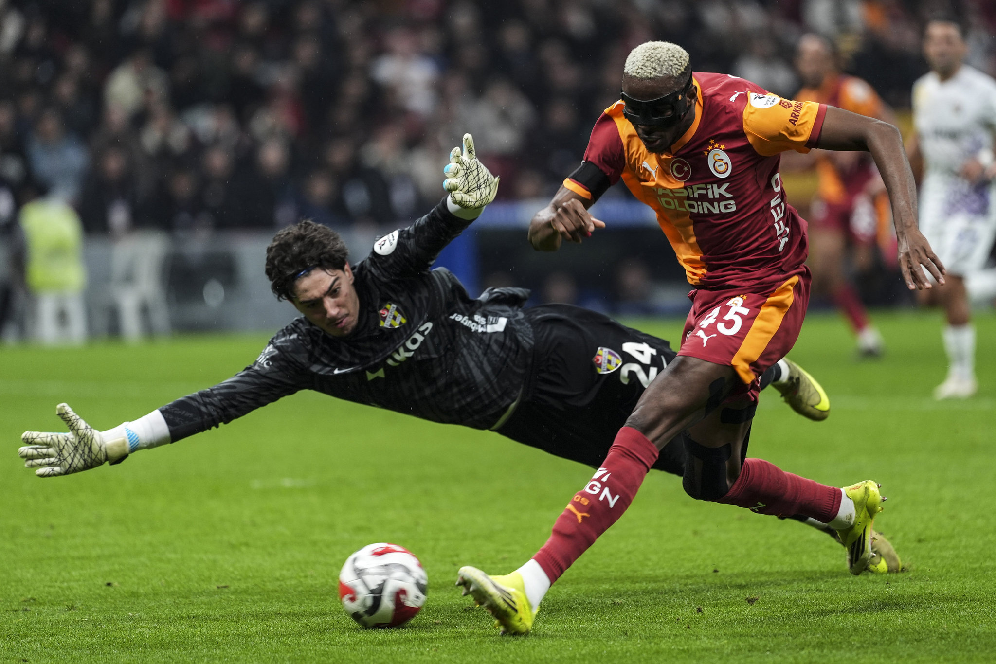 Victor Osimhen’den olay transfer itirafı! Beni istediler ancak...