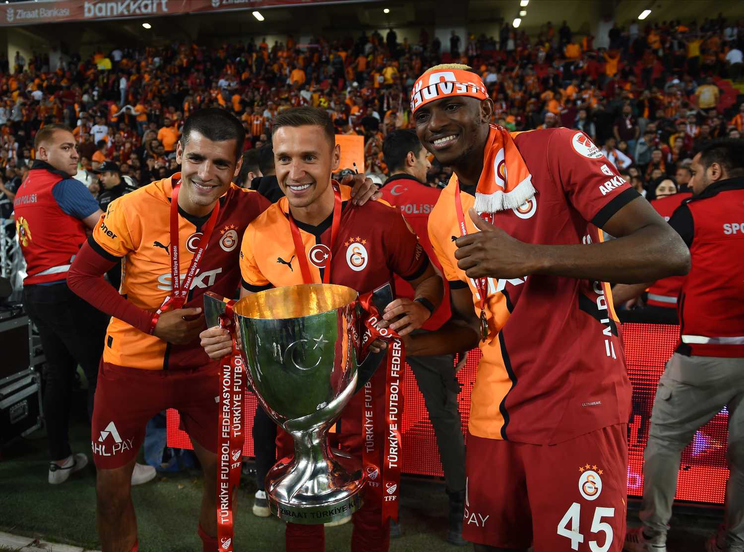 Victor Osimhen’den duygusal itiraflar: Galatasaray’a transfer olduğumda...