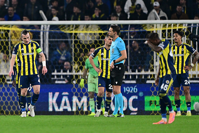 Fenerbahçe’de o futbolcunun sezon sonu gideceği takım şimdiden belli oldu!