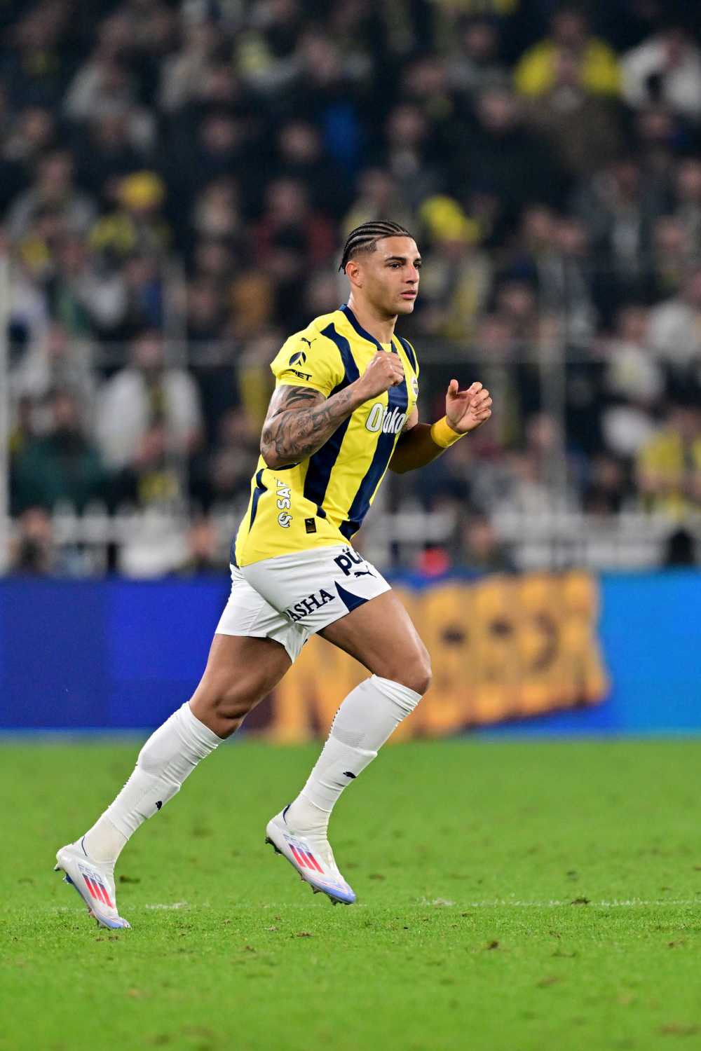 Fenerbahçe’de o futbolcunun sezon sonu gideceği takım şimdiden belli oldu!