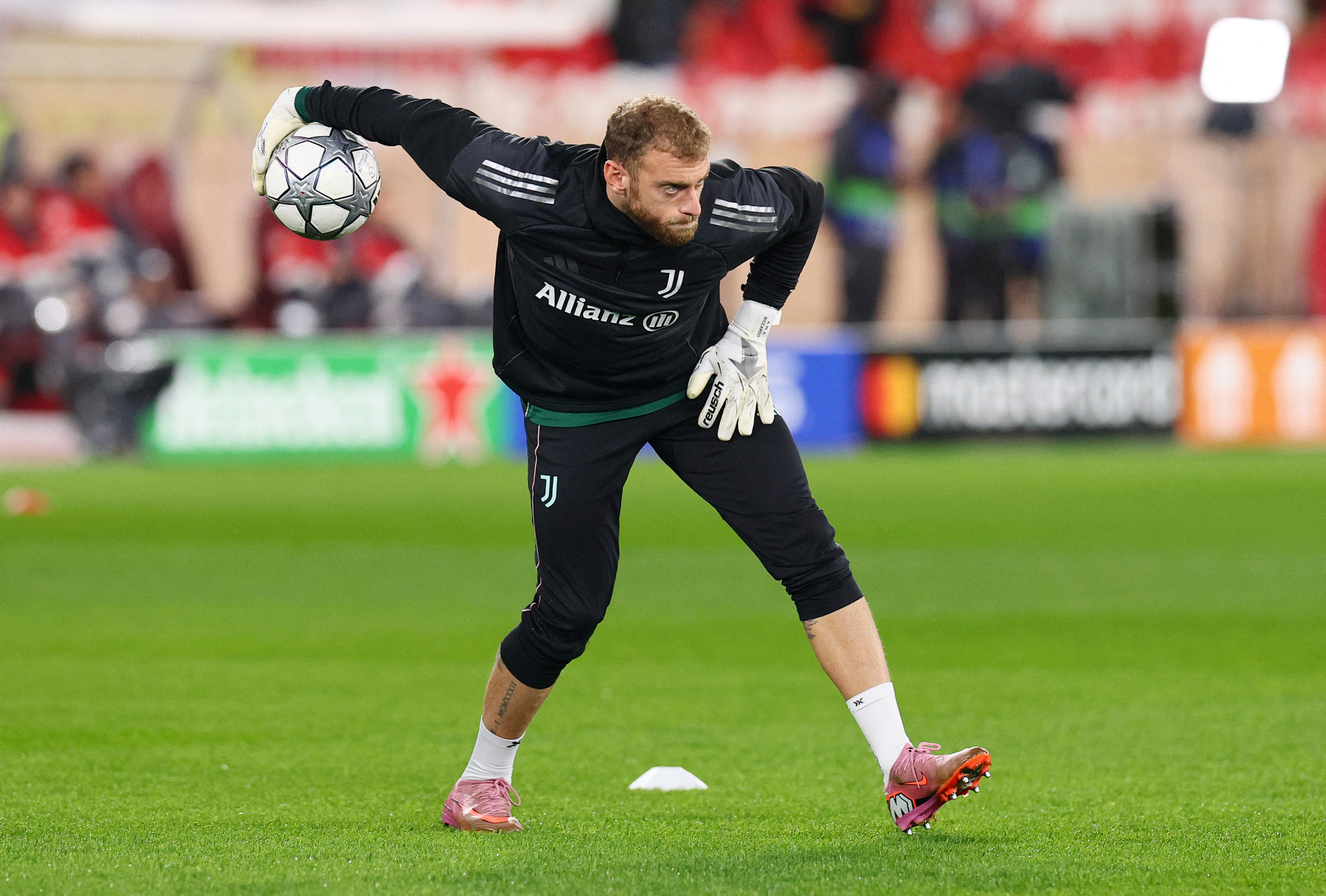 Juventus’tan Galatasaray maçına özel karar!