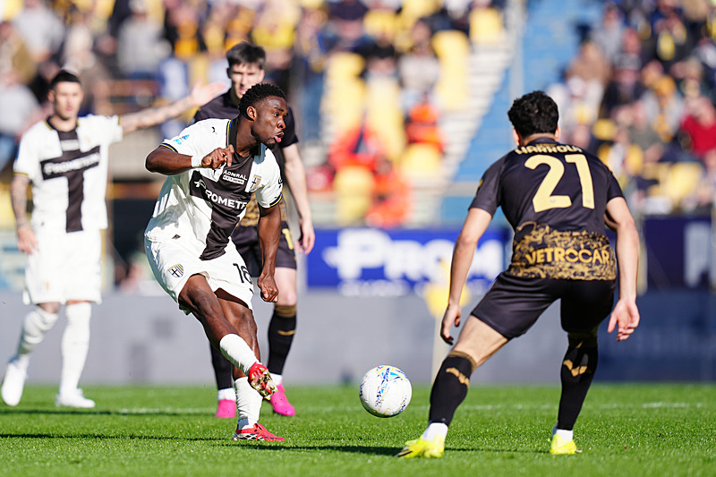 Galatasaray’ın hedefindeki ismin talipleri artıyor!
