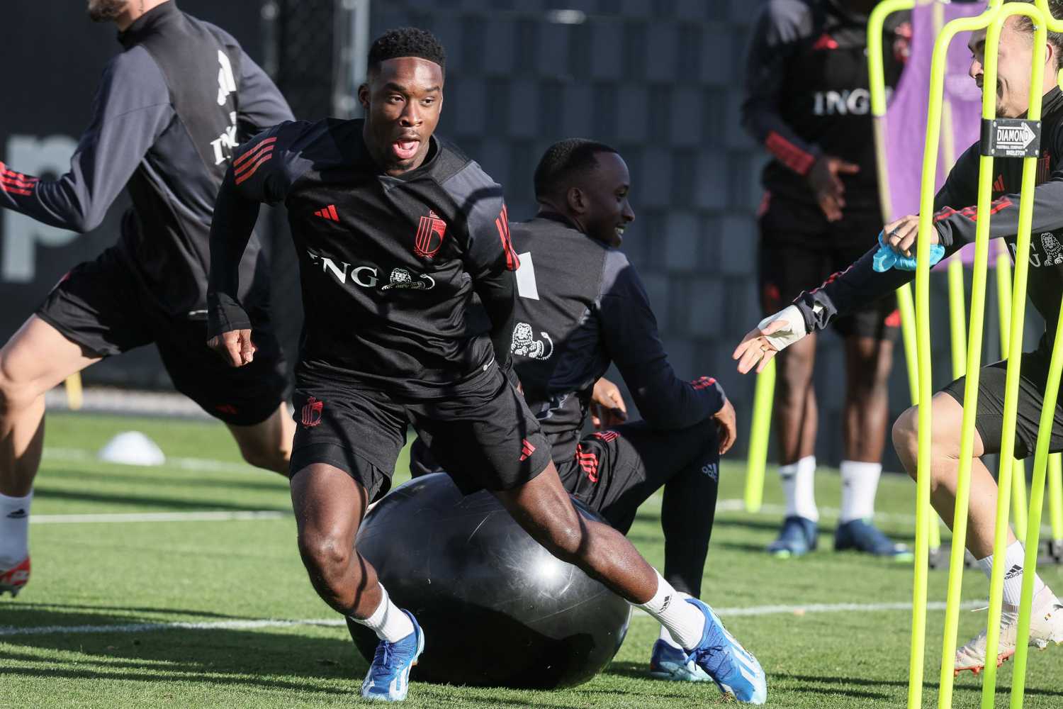 Galatasaray’ın hedefindeki ismin talipleri artıyor!