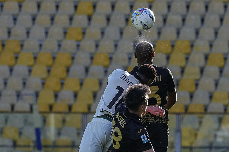 Galatasaray’ın hedefindeki ismin talipleri artıyor!