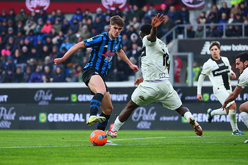 Galatasaray’ın hedefindeki ismin talipleri artıyor!