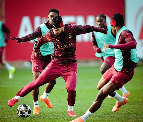 Galatasaraylı futbolcuların İtalya motivasyonu! Transfer ve Okan Buruk...