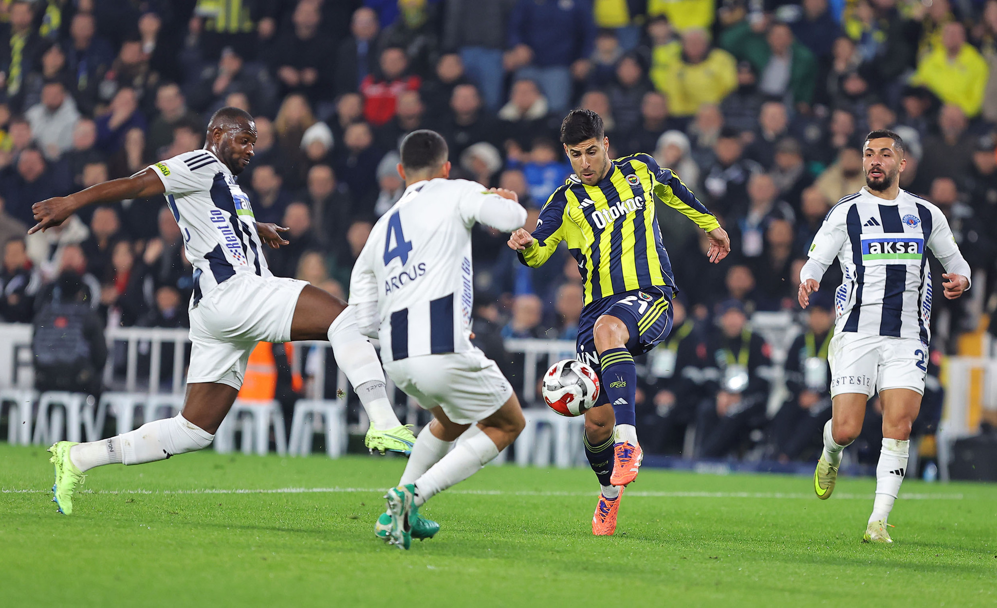 İşte Fenerbahçe’de yaşanan sakatlıkların nedeni! Ortopedi doktoru son noktayı koydu