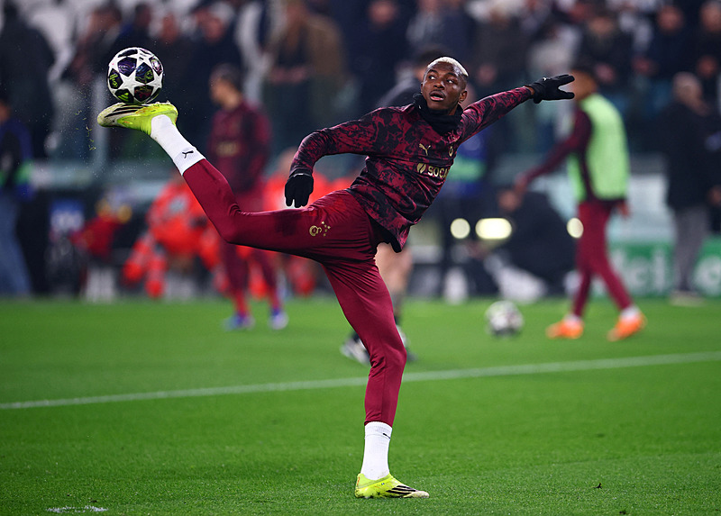 Victor Osimhen için bomba iddia! Rekor teklif...