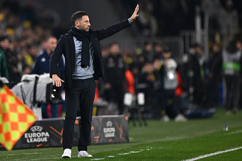 Domenico Tedesco’ya flaş doktor uyarısı! Bu halde ayakta duramazsın