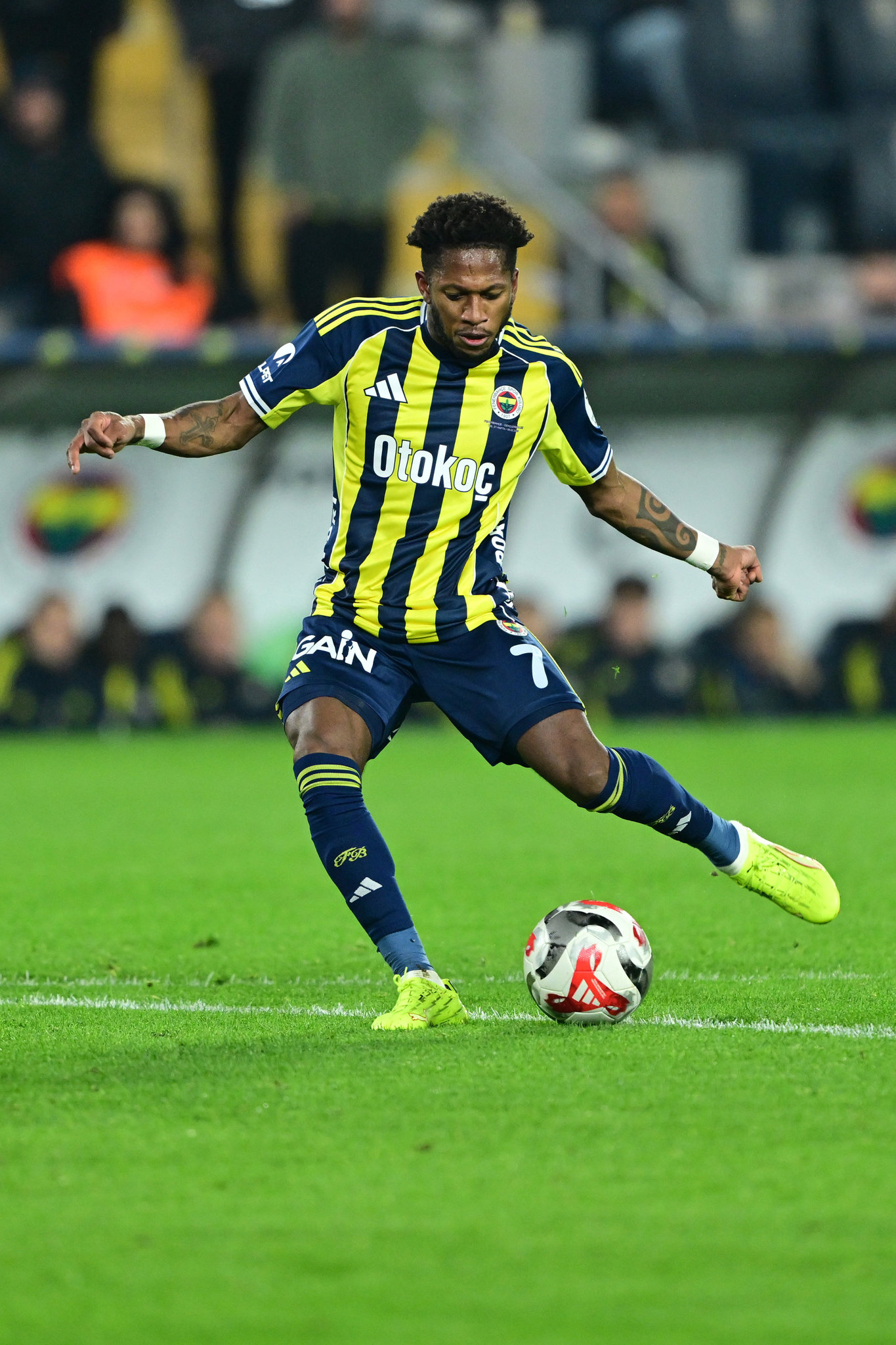 Fenerbahçe’de ilk ayrılık gerçekleşiyor! Ülkesine dönme kararı aldı