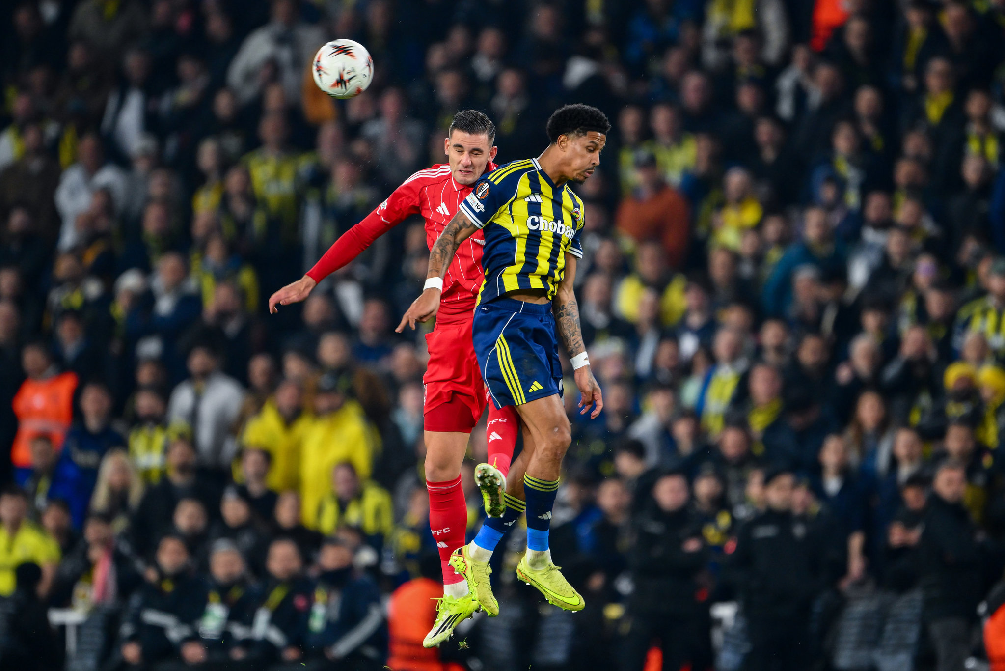 Jayden Oosterwolde’ye Premier Lig’den 2 talip! Fenerbahçe o fiyatın altına satmayacak